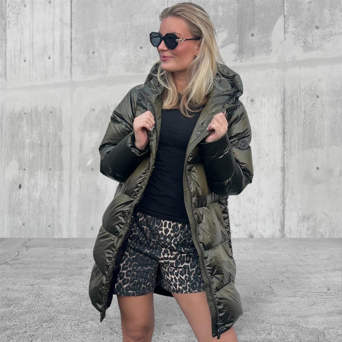 Long puffer jacket Olive