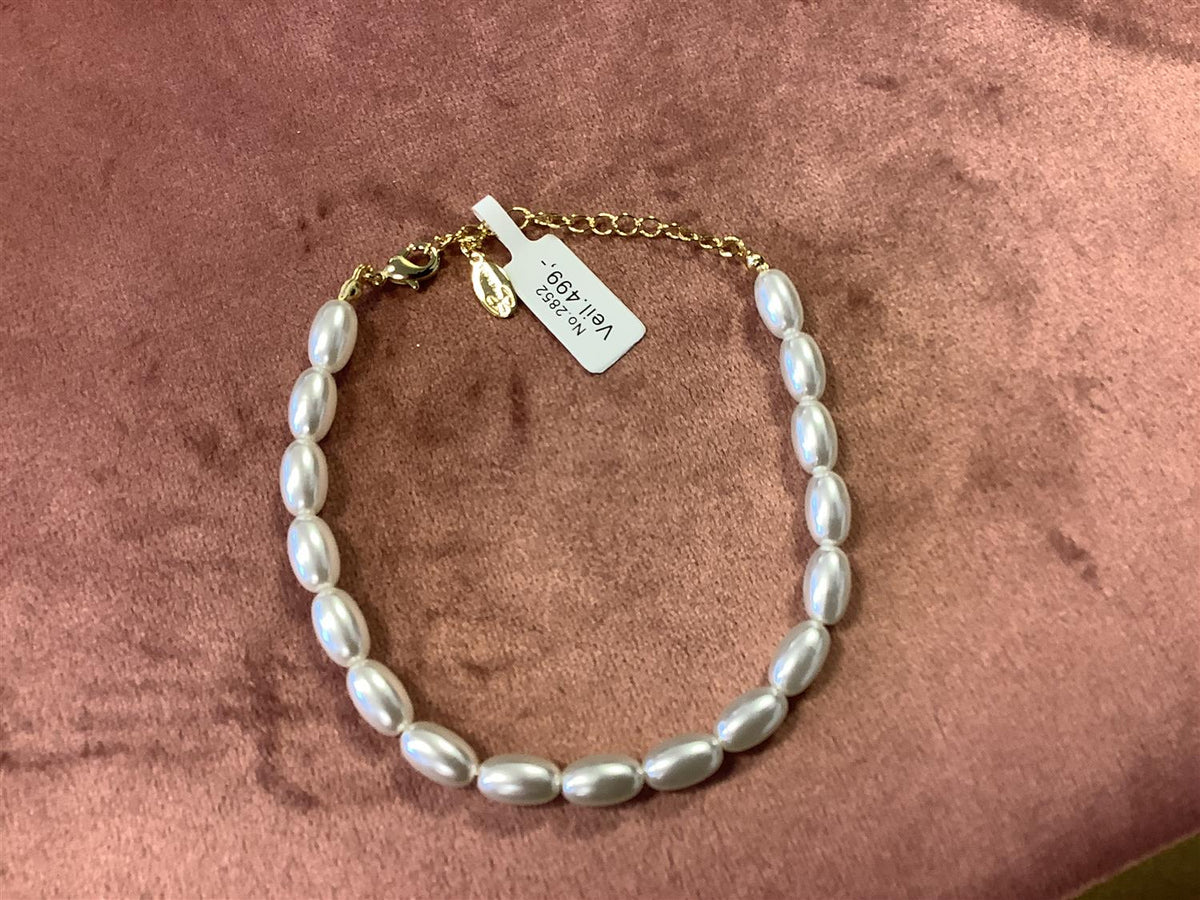 Shell pearl bracelet