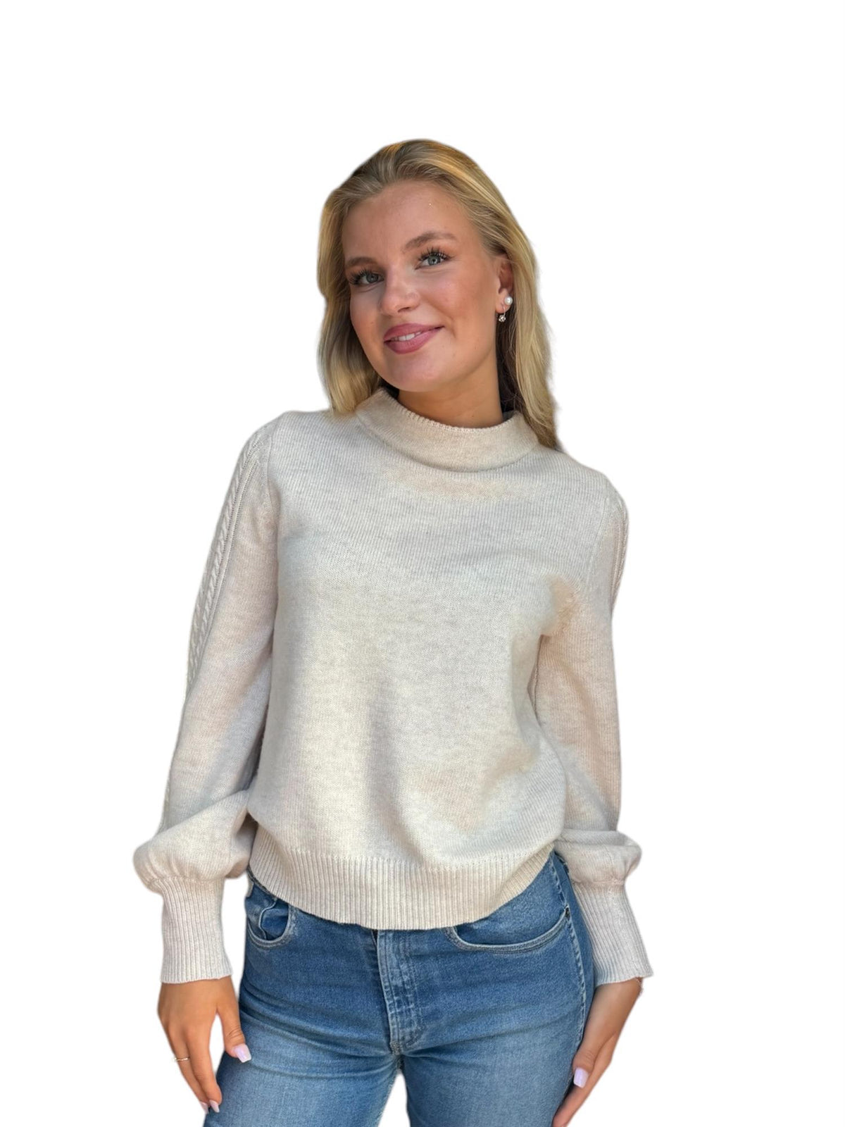 Feminin knitted pullover Light Sand